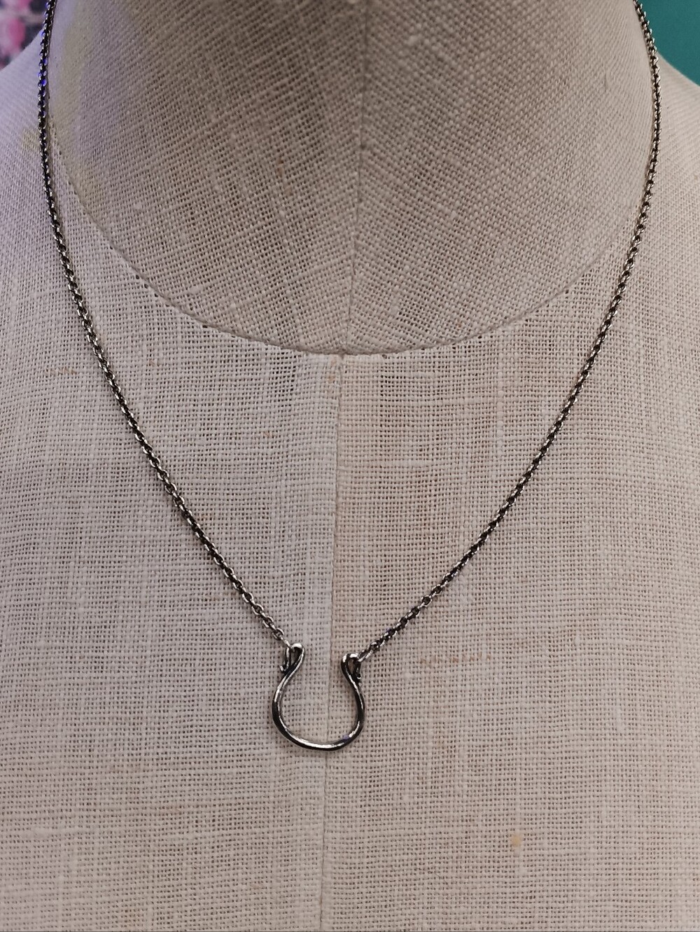 James Avery Sterling Silver Horseshoe Charm Holder Pendant Necklace - Picture 4 of 9